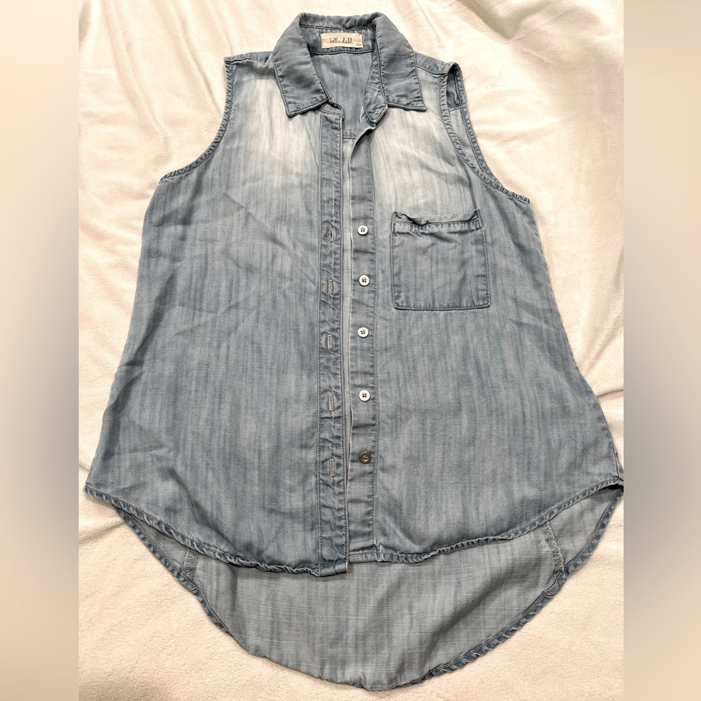 Bella Dahl Denim Sleeveless Button Up Top